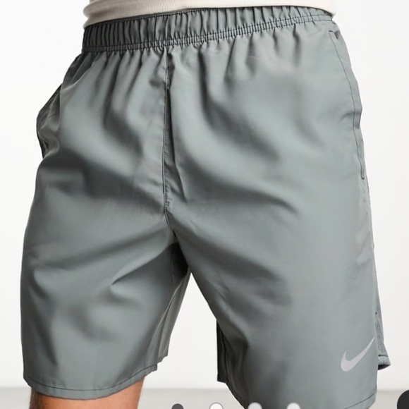 Nike Athletic Shorts  Training Dri-FIT Form 7inch men’s XL/TG retro gray outdoor - Picture 4 of 8